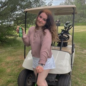 Meet your Posher, Abby